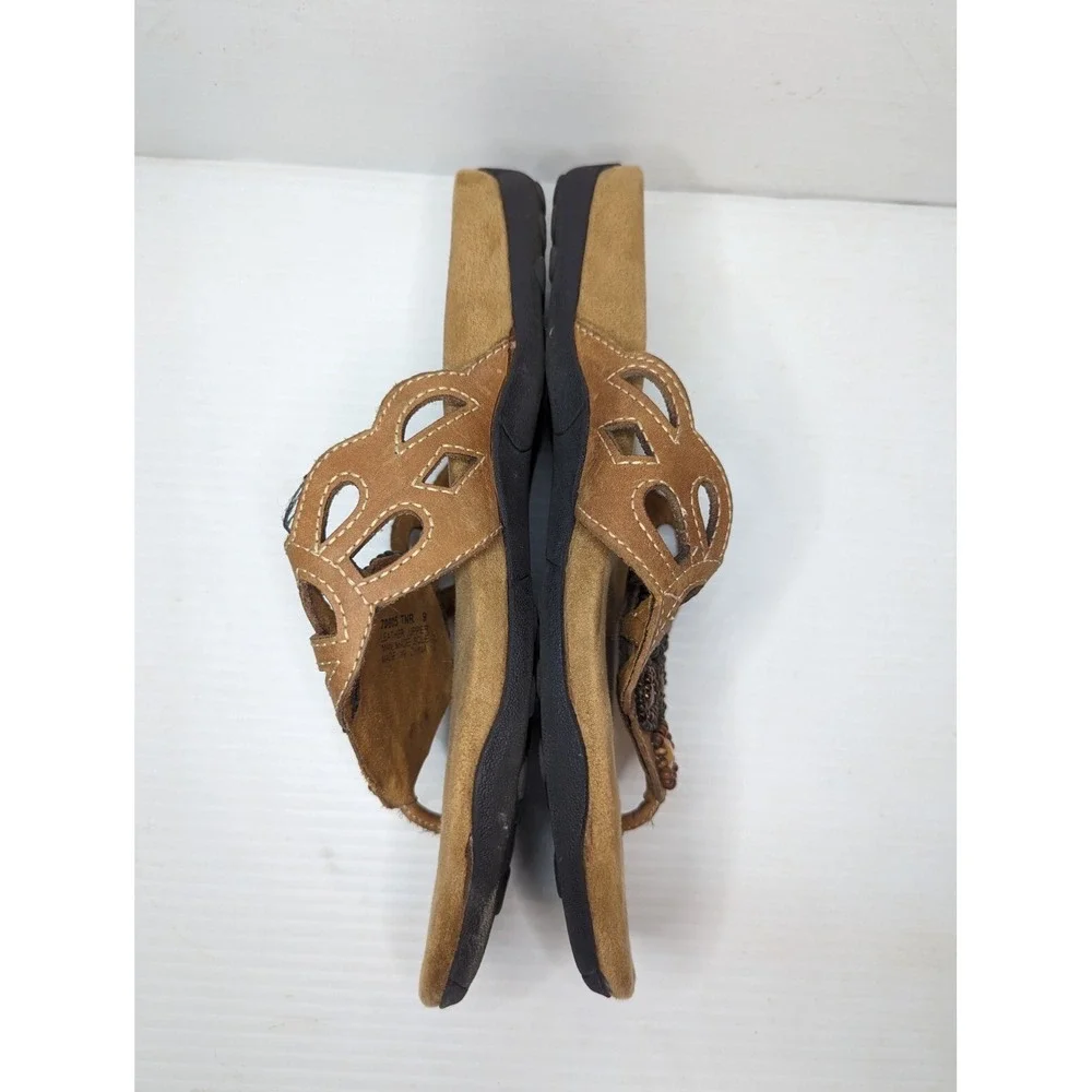 Minnetonka 70805 Women's‎ Leather Beaded Thong Sandal Flipflops Size 9